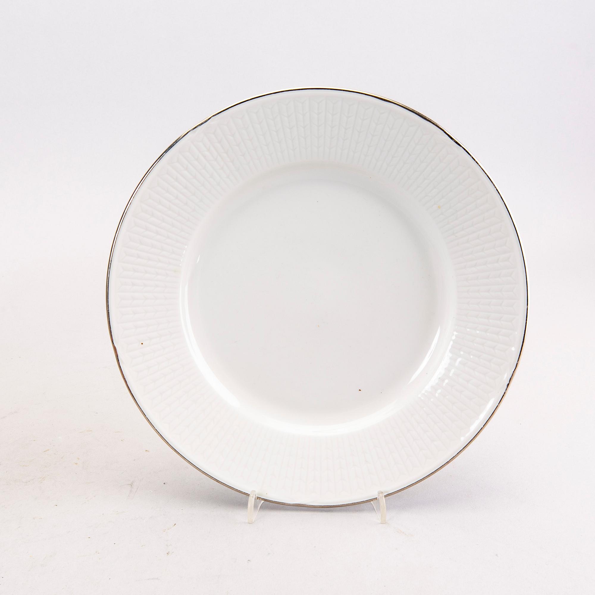 Louise Adelborg, servis 72 dlr "Capitol" Rörstrand porslin.