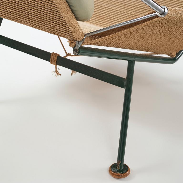 Hans J. Wegner, a 'Flag Halyard' easy chair, Getama, Denmark.