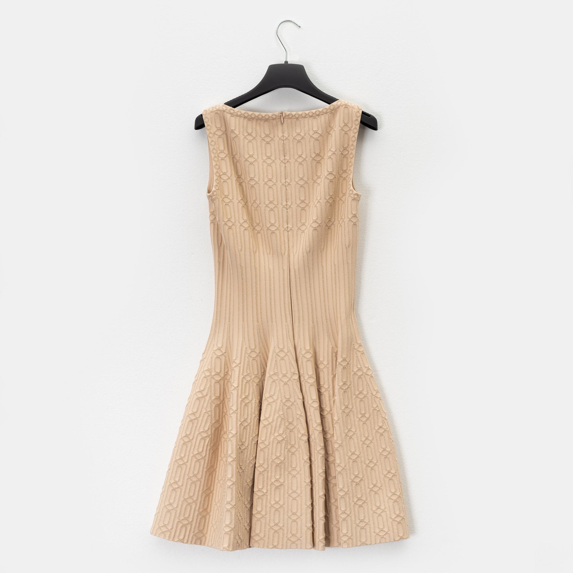 Alaïa, a beige patterned dress, size 36.