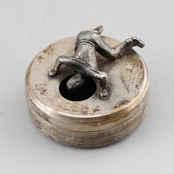 SKJORTKNAPPSASK, nysilver, Widerholm & Dahlberg, Eskilstuna, 1900-tal.