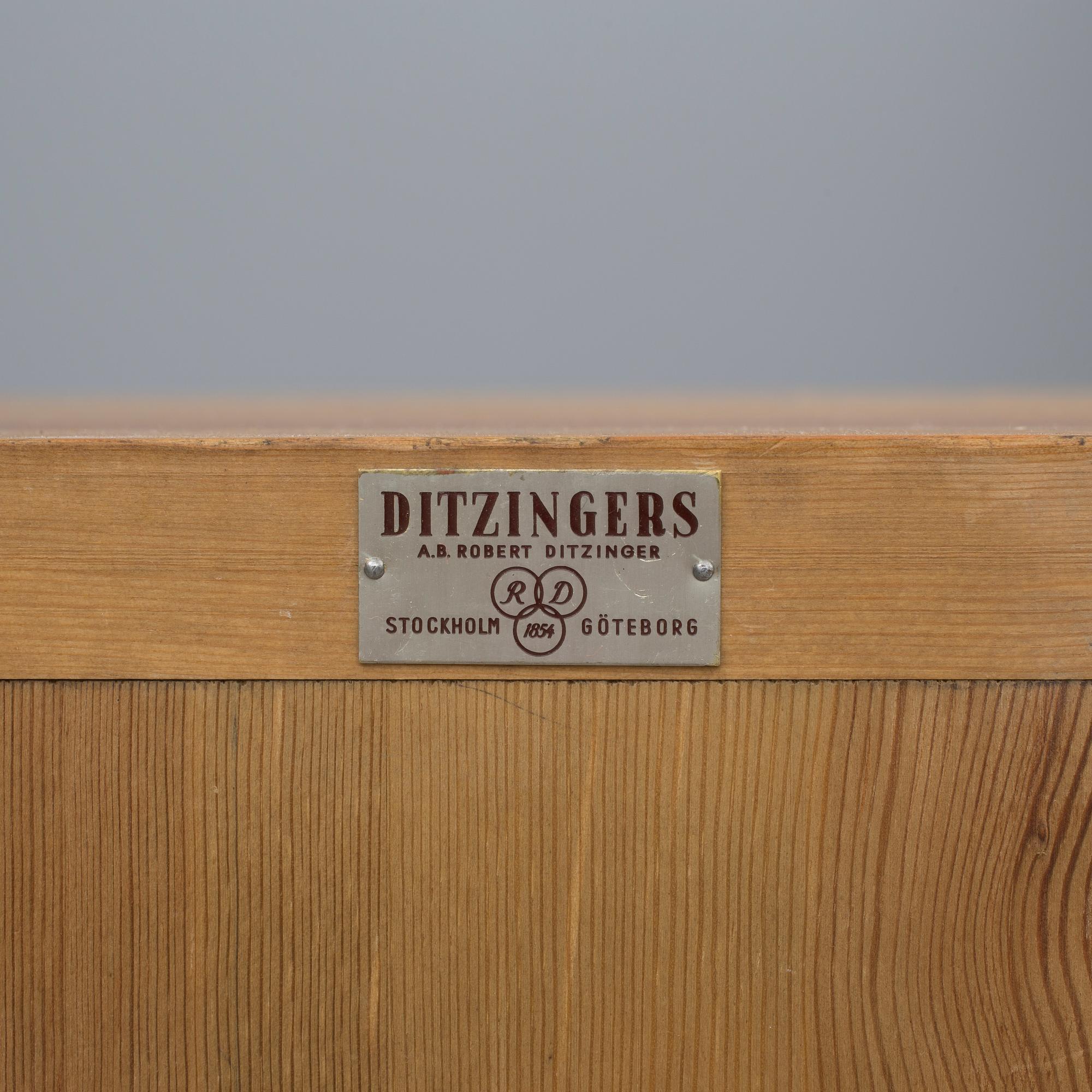 SKÅP, AB Robert Ditzingers, 1940-tal.