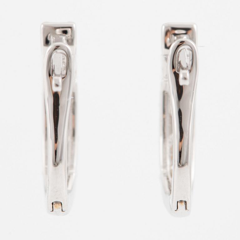 Earrings, 18K white gold set with brilliant-cut diamonds.