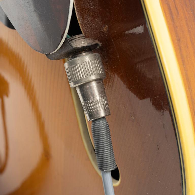 Herman Carlsson Levin, akustisk gitarr, "Modell 22", Sverige, 1945.