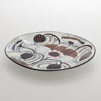Birger Kaipiainen, A decorative porcelain dish, signed Kaipiainen Arabia.