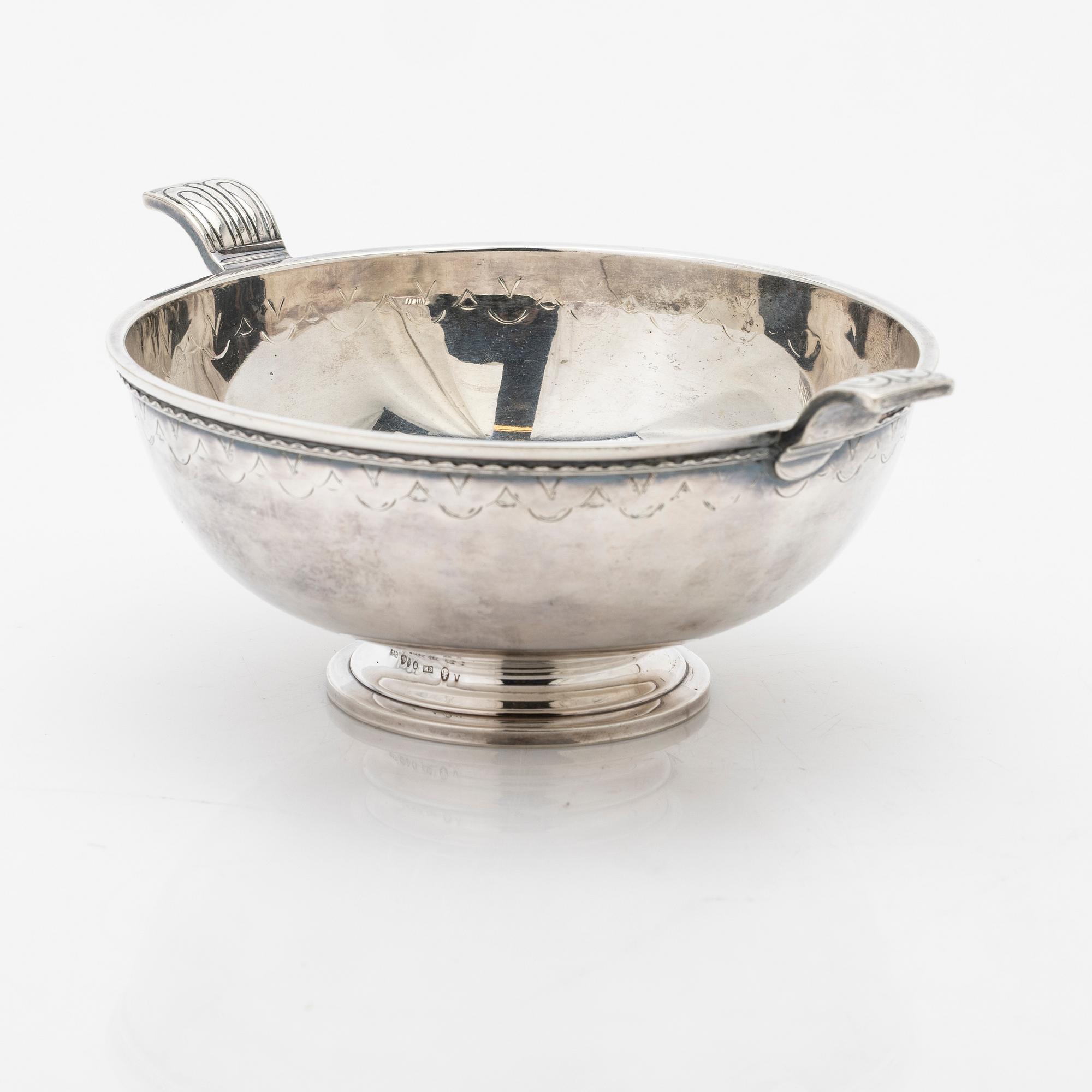 Bowl, silver, GAB, Stockholm, 1938.