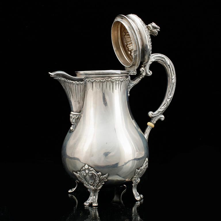 KANNA, silver, rokokostil, Fray et fils, verksam i Paris 1875-1891. Vikt ca 290 gram.