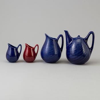 HERTHA BENGTSON, kaffeservisdelar, "Blå Eld", 69 delar, porslin,  Gustavsberg, 1900-talets andra hälft.