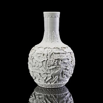 VAS, porslin, Kina, 1900-talets första hälft.