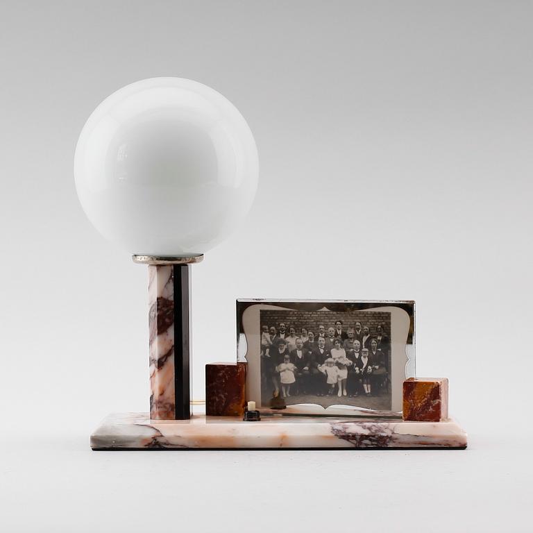 BORDSLAMPA MED FOTOGRAFIRAM, art déco, 1920-/30-tal.