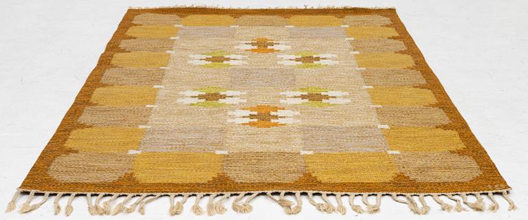 Ingegerd Silow, Rölakan rug signed IS, approx. 206 x 136 cm.