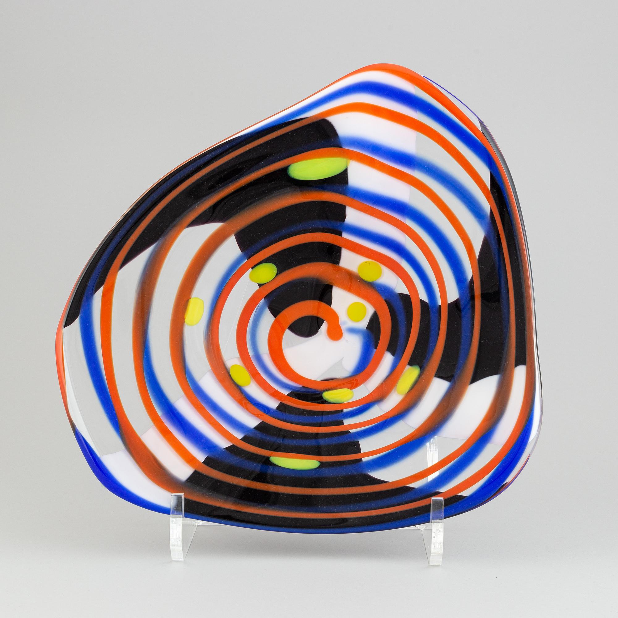 Erik Höglund, a glass dish, Strömbergshyttan, 1994.