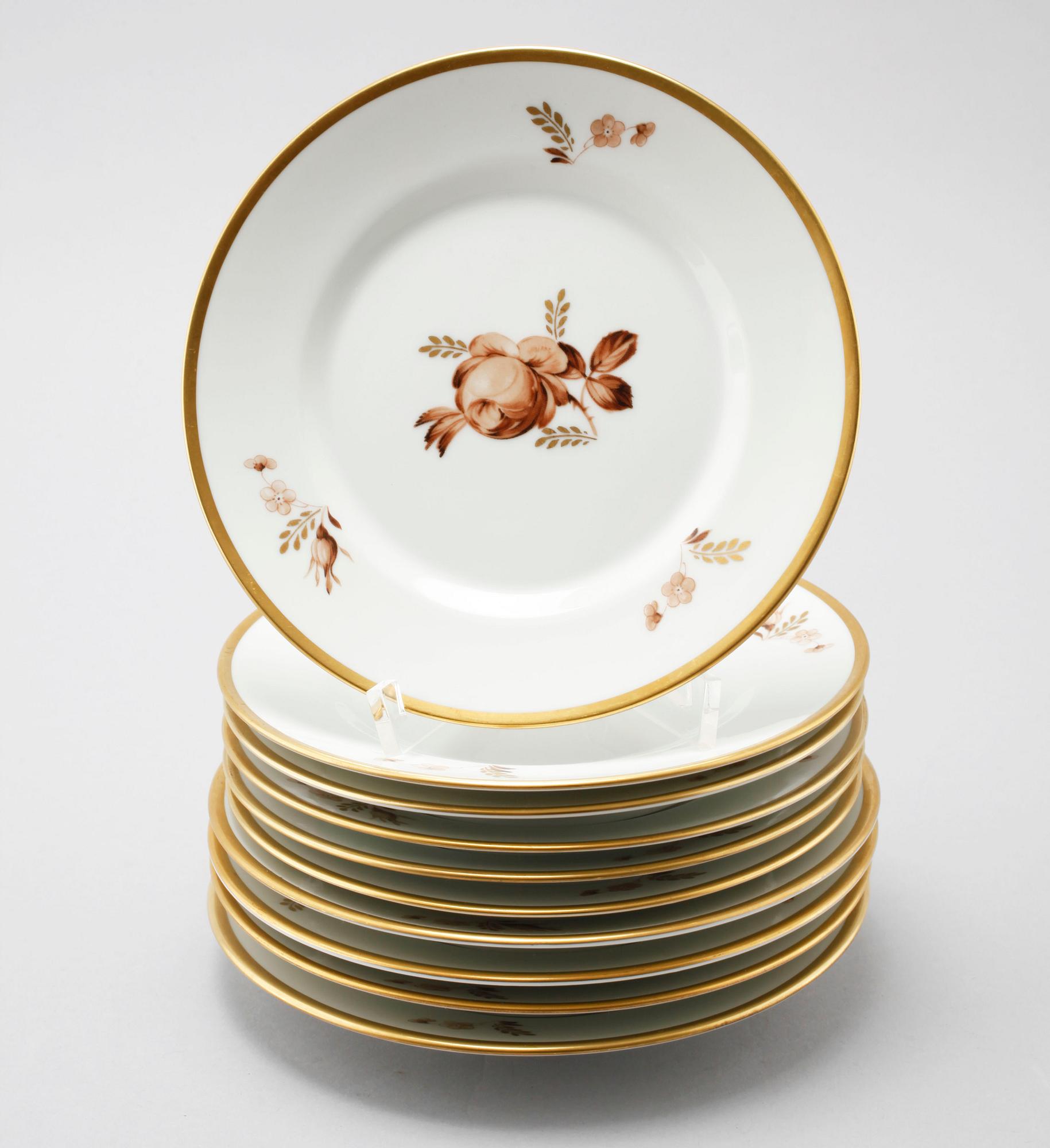 KAFFESERVIS, 26 delar, porslin, "Brun rose", Royal Copenhagen, 1900-talets andra hälft.