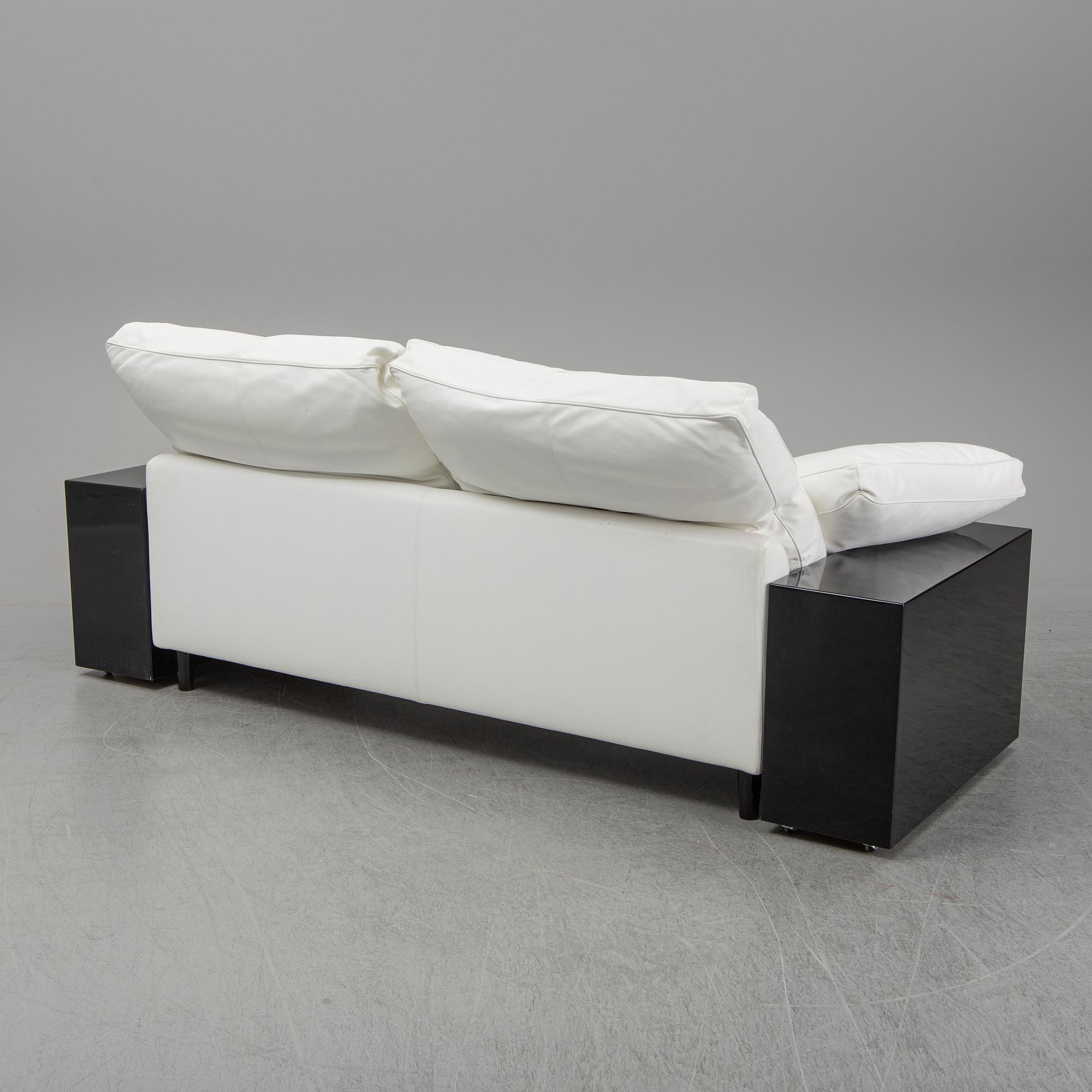 Eileen Gray, soffa, "Lota", Aram.