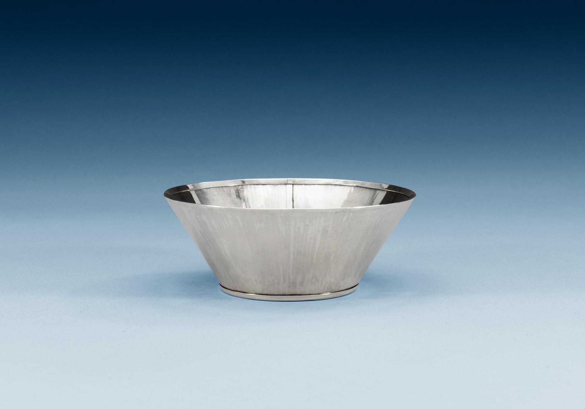 A Birger Haglund sterling bowl, Stockholm 1989.