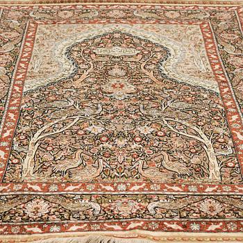 MATTA. Old silke Hereke Souf. 155,5 x 111,5 cm.