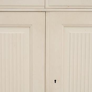 Carl Malmsten, skåp, "Herrgården", Bodafors, 1900-talets andra hälft.