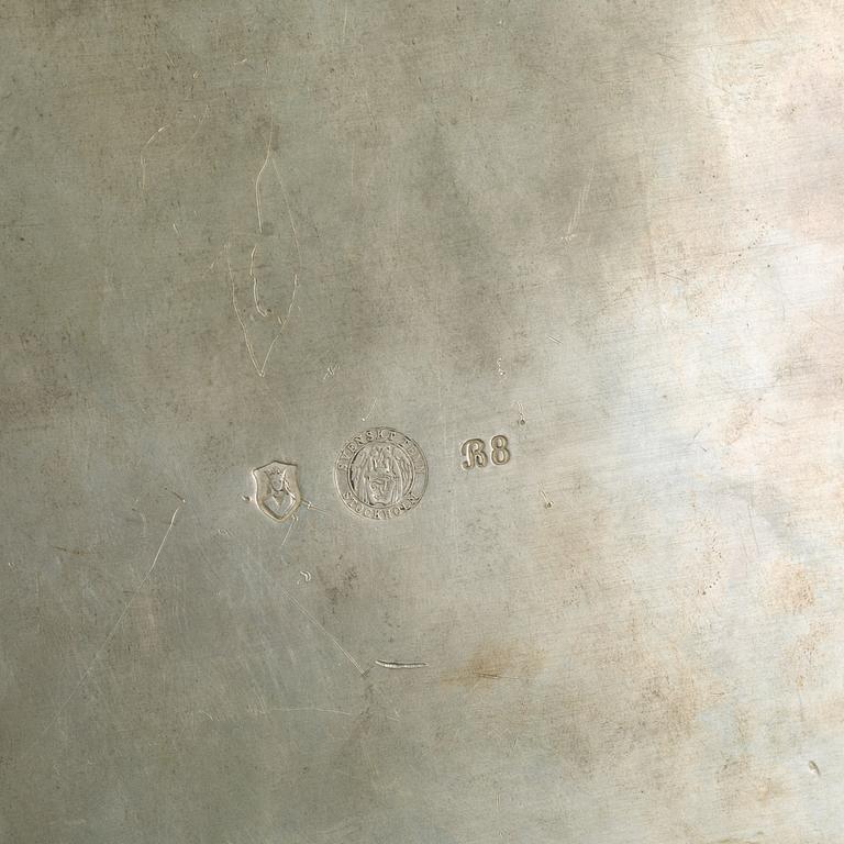 Firma Svenskt Tenn, skrin med lock, tenn, Stockholm 1928.