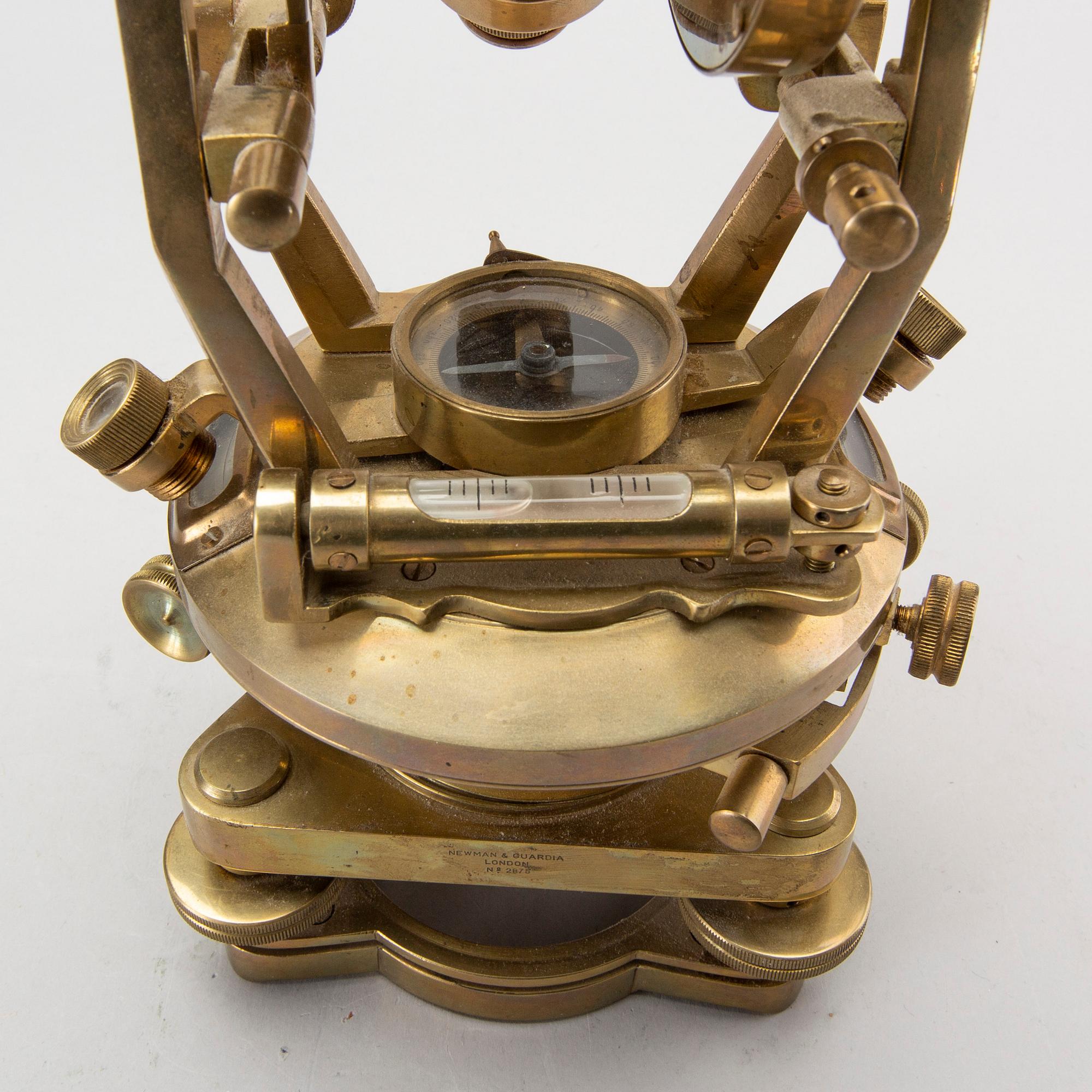 Theodolite, Newman & Guardia, London  England, 20th century first part.