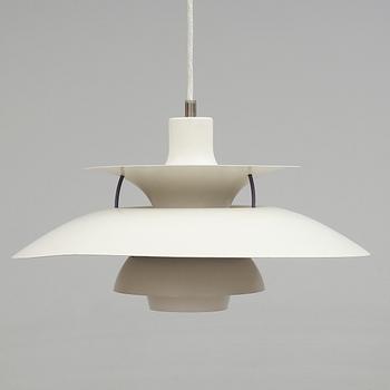 TAKLAMPA, PH 5, Poul Henningsen för Louis Poulsen, Danmark. Höjd ca 30 cm.