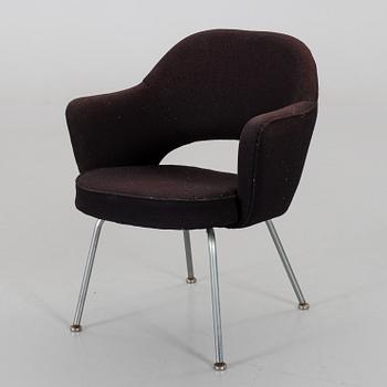 KARMSTOL,  'Executive Side Chair', Eero Saarinen för Knoll International. Made in Belgium.