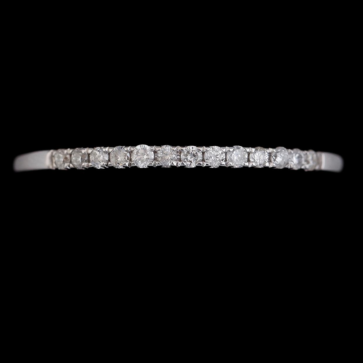 RINGAR, 2 st, 14K vitguld, briljantslipade diamanter tot ca 0.50 ct. Vikt ca 3 g.