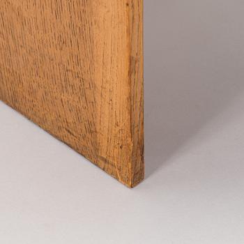Eliel Saarinen, nojatuoli, Valtion Rautatiet, 1920-luku.