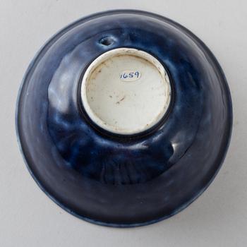 SKÅLFAT, samt SKÅL, porslin. Qingdynastin, 1800-tal.