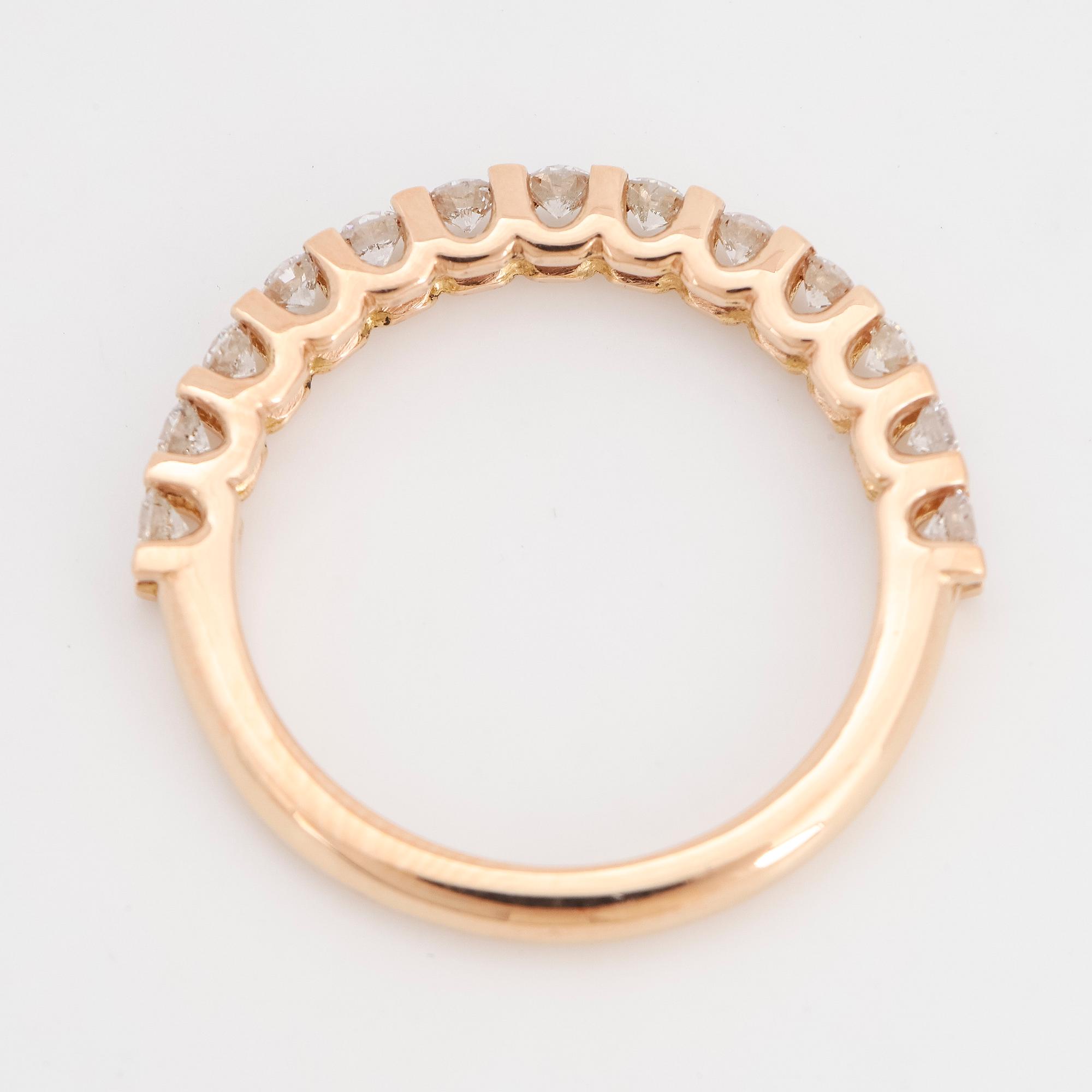 Brilliant-cut diamond ring.