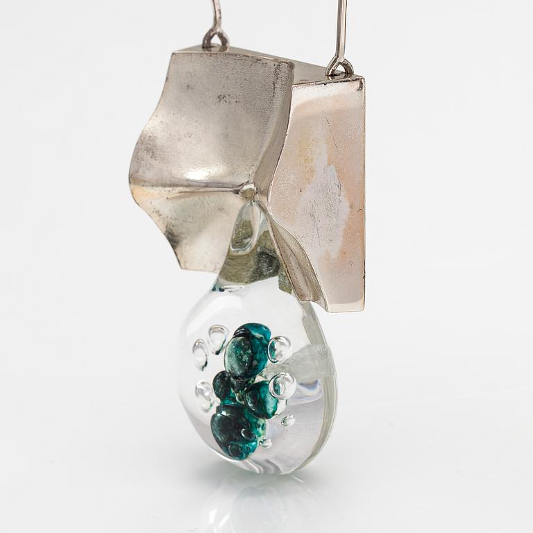 Björn Weckström, A sterling silver and acrylic necklace "Big drop". Lapponia 1973.