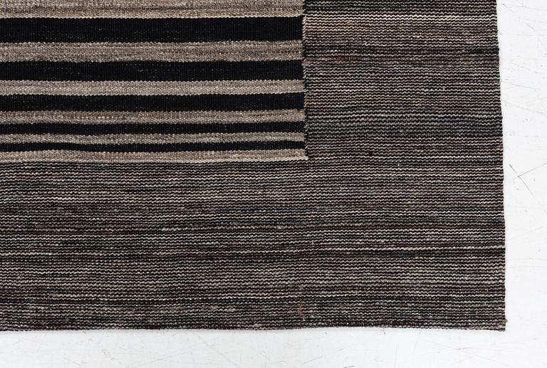 Rug, Kelim, 191 x 158 cm.