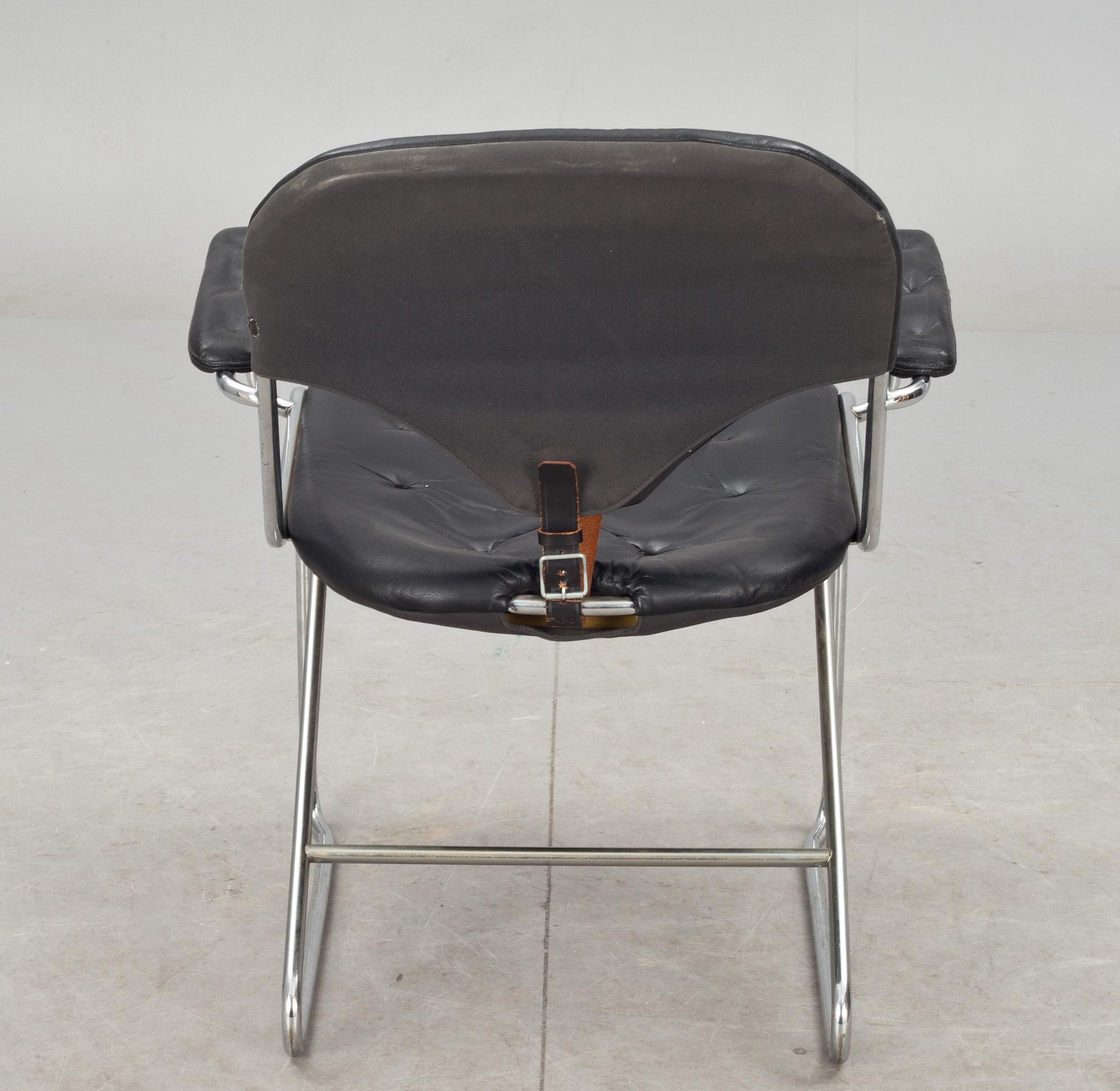 KARMSTOL, Sam Larsson, Dux.