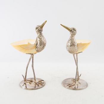 Bowls on foot, a pair from the 20th century.