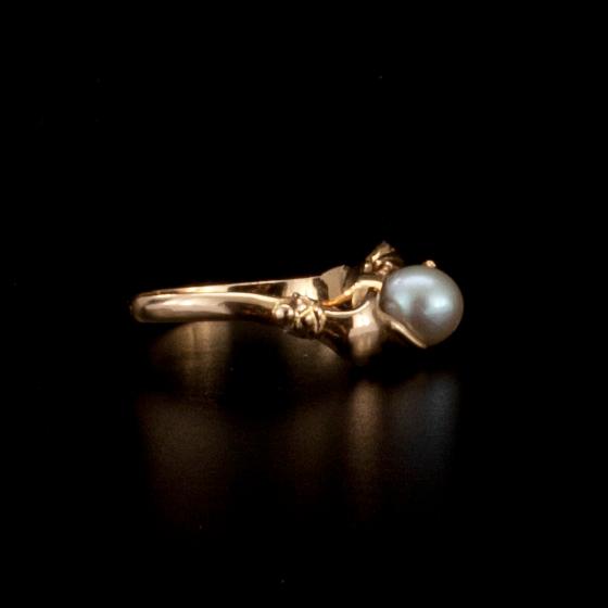 RING, 14K guld, pärla. Medlet av 1900-talet. Vikt 2,9 g.
