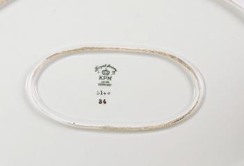 MATSERVIS, 62 delar, benporslin, "Royal Ivory", Tyskland.