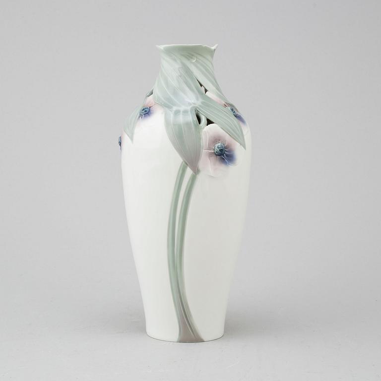 An Art Noveau vase by Hilma Persson-Hjelm, Rörstrand, early 20th century.