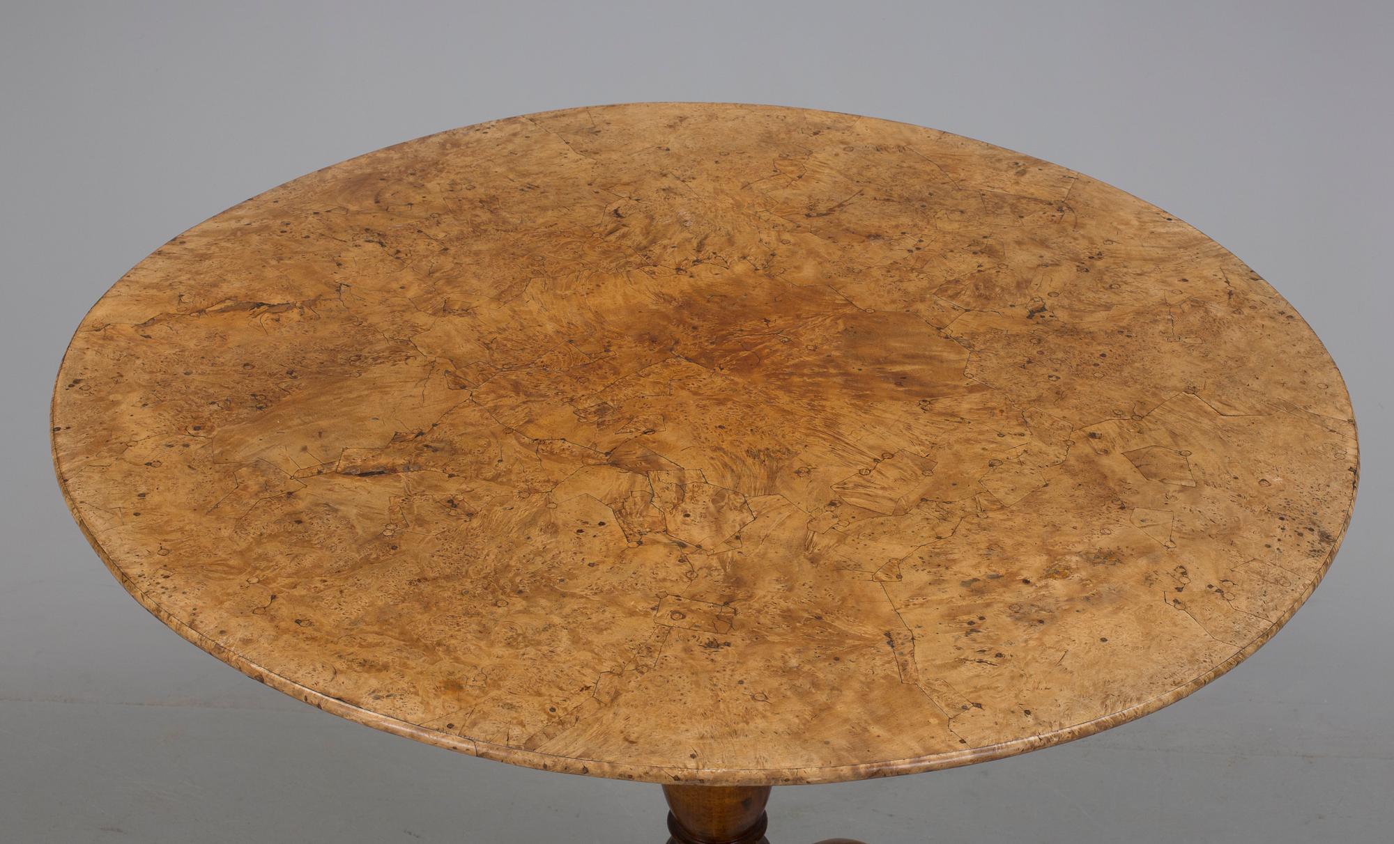 FÄLLBORD, troligen 1700-talets slut.