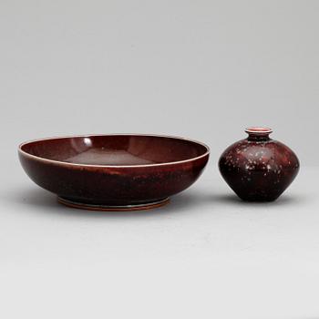 SKÅLFAT samt VAS, stengods, Berndt Friberg. Gustavsberg.