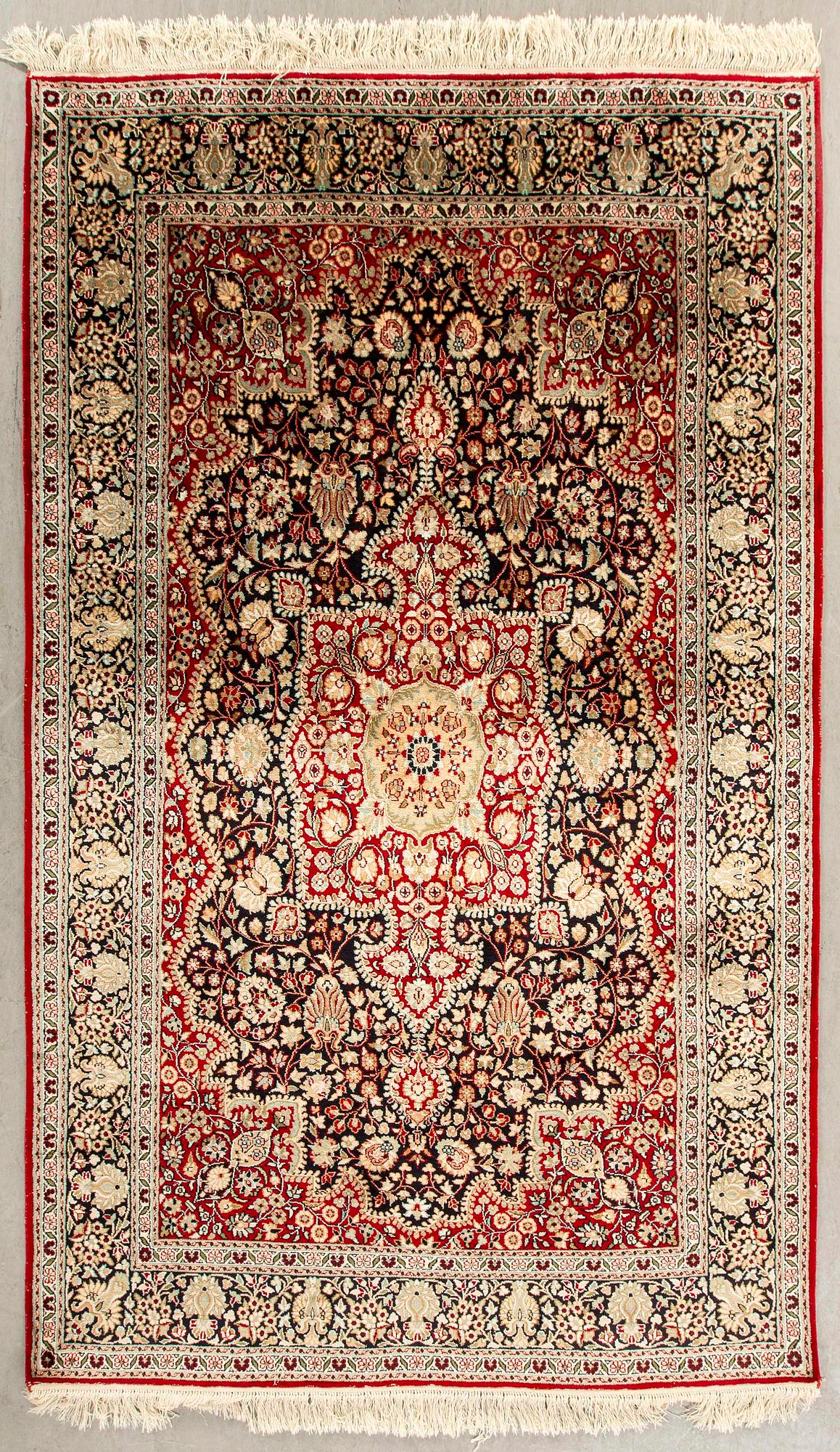 MATTA Keshan design semiantik silke ca 190 x 126 cm.