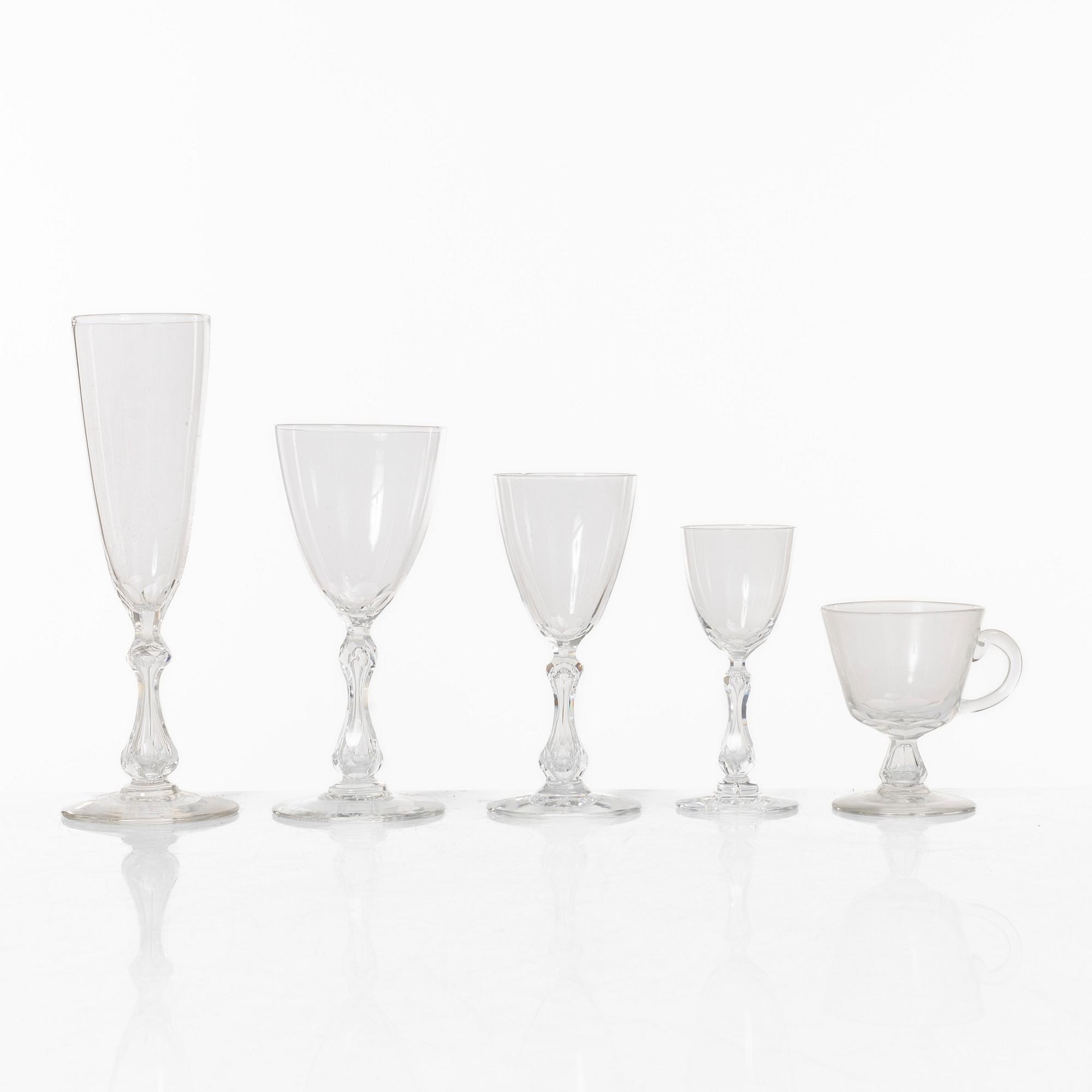 An 118-piece glass service, late 19th century.