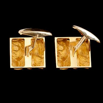 MANSCHETTKNAPPAR, 1 par, 18K guld, Örneus Guldsmedja 1971. Vikt ca 16 g.