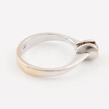 Ring, 18K white gold with a brilliant-cut diamond.