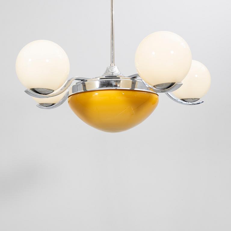 An Art Deco 1940s ceiling pendant.