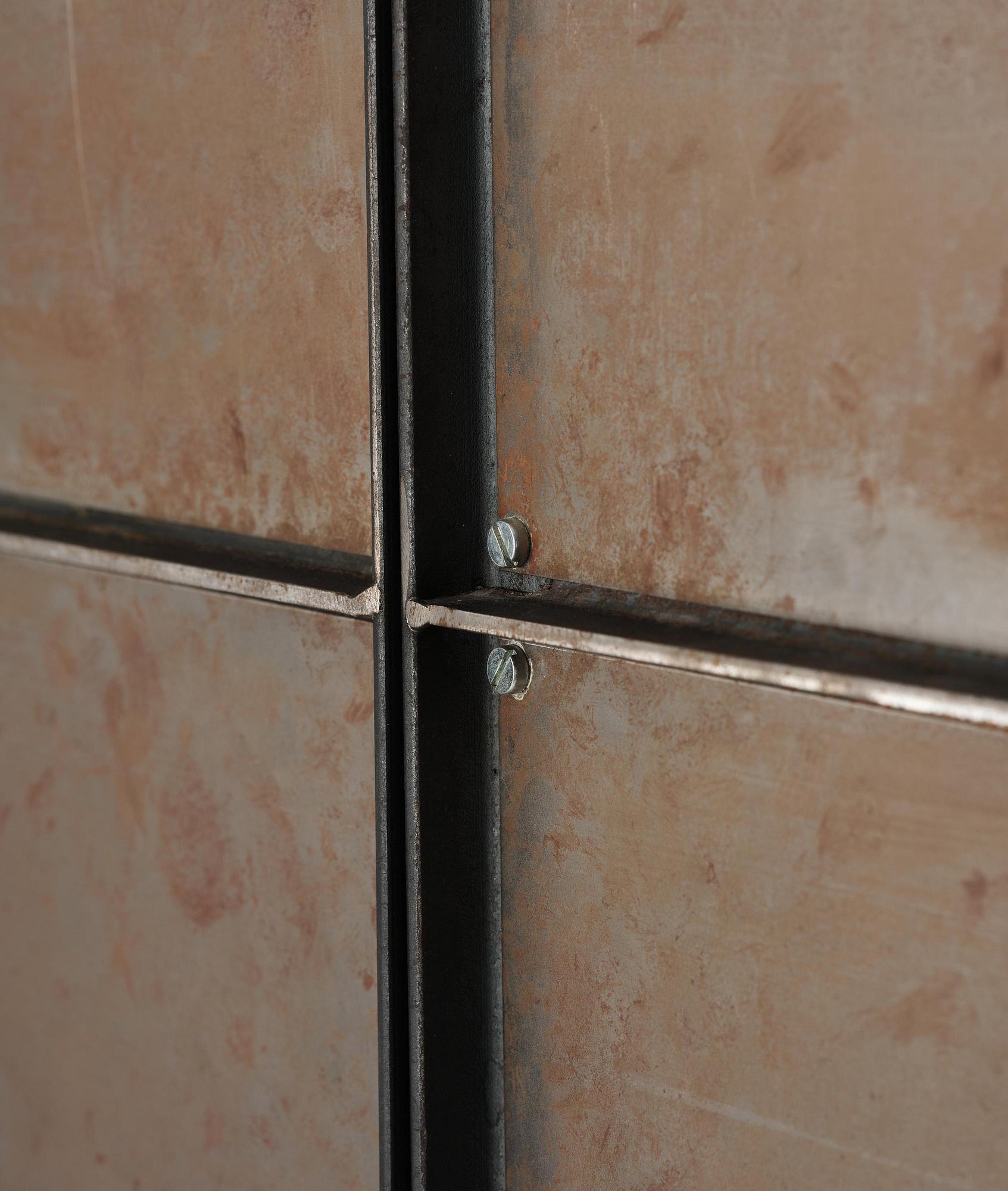 Jonas Bohlin, skåp, "Slottsbacken", ed. 193/200, Källemo, Värnamo, efter 1987.