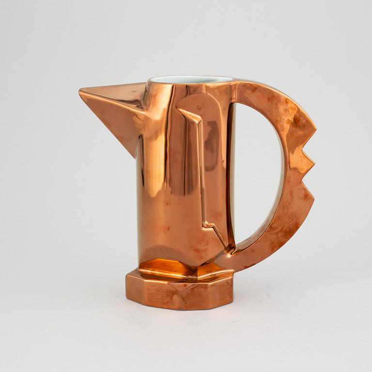 A porcelain jug/vase 'Jarrita Florero' by Javier Mariscal, 1980's.