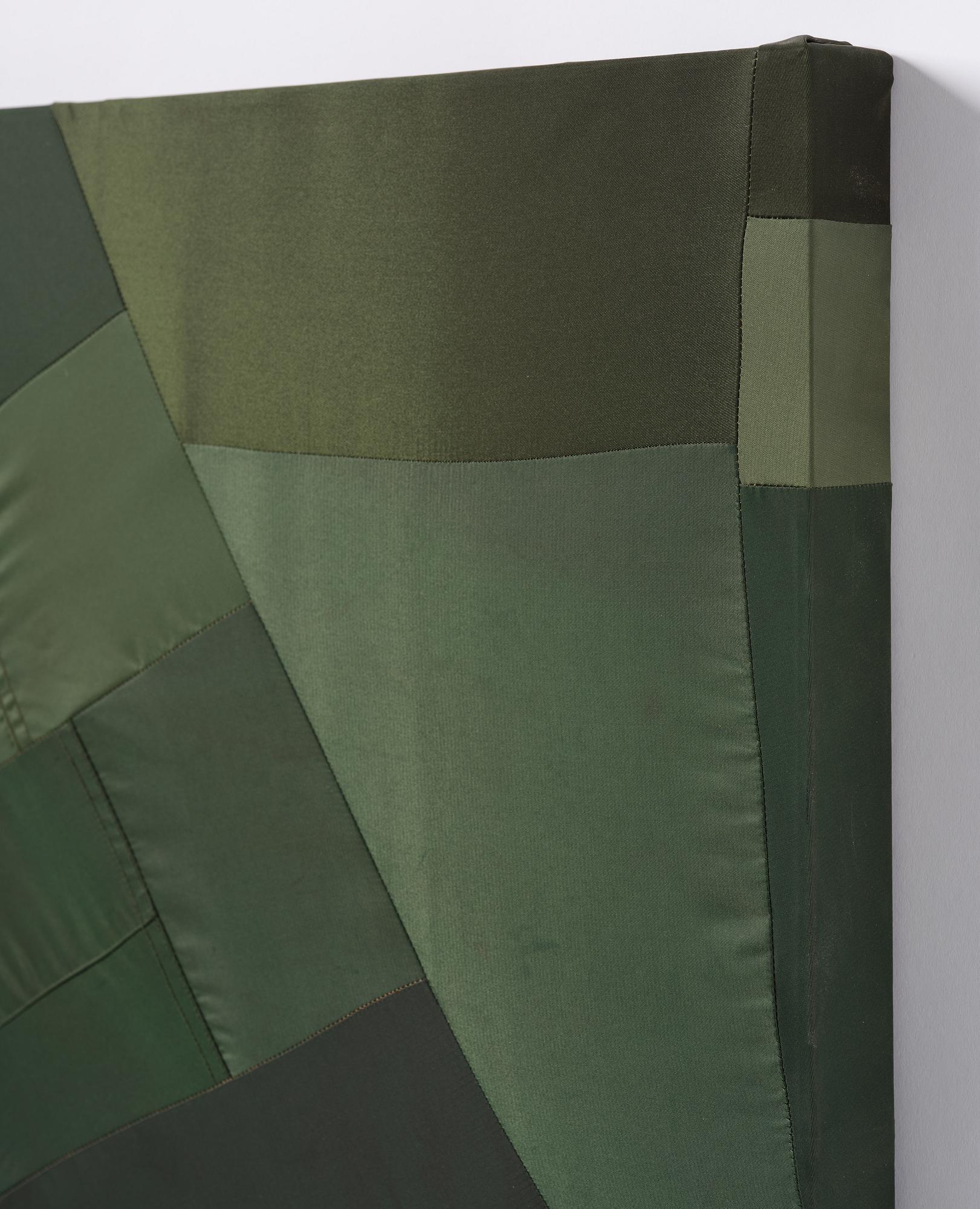 Simon Mullan, "Neo".