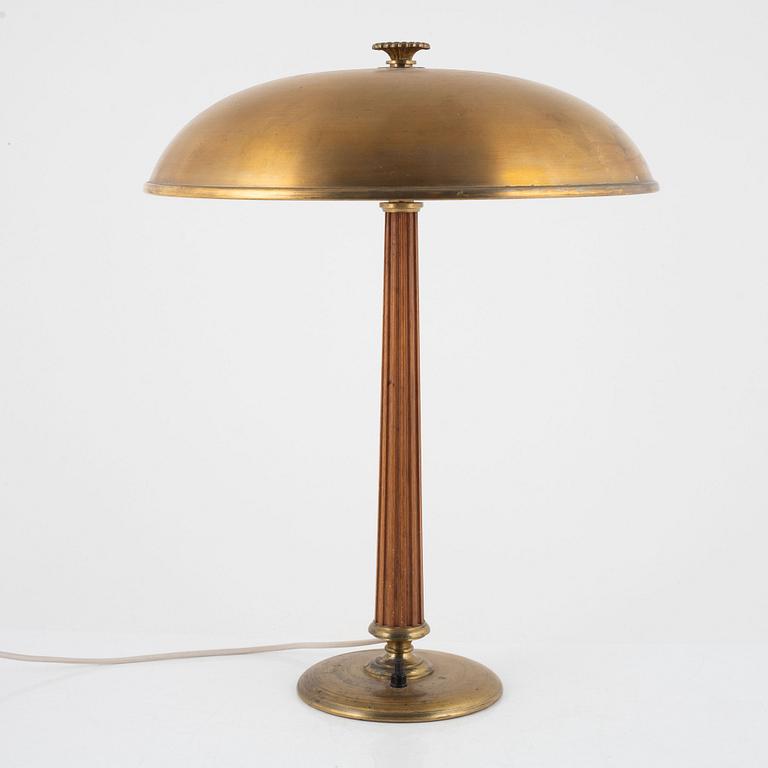 A Swedish Modern table lamp, Nordiska Kompaniet, mid-20th century.