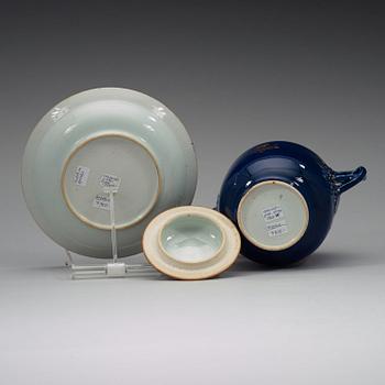 A powder blue sugerbowl with cover and dish, Qing dynasty Qianlong (1736-95).