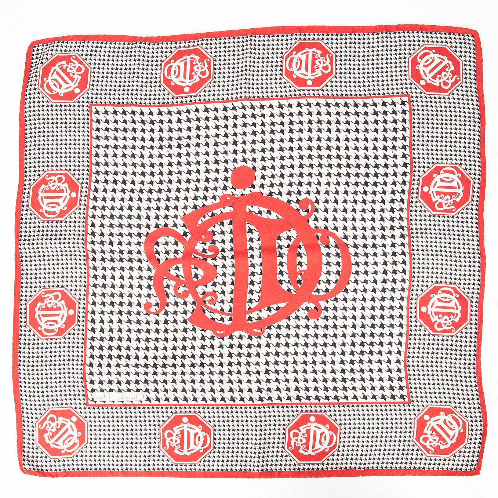 SCARF, Christian Dior.