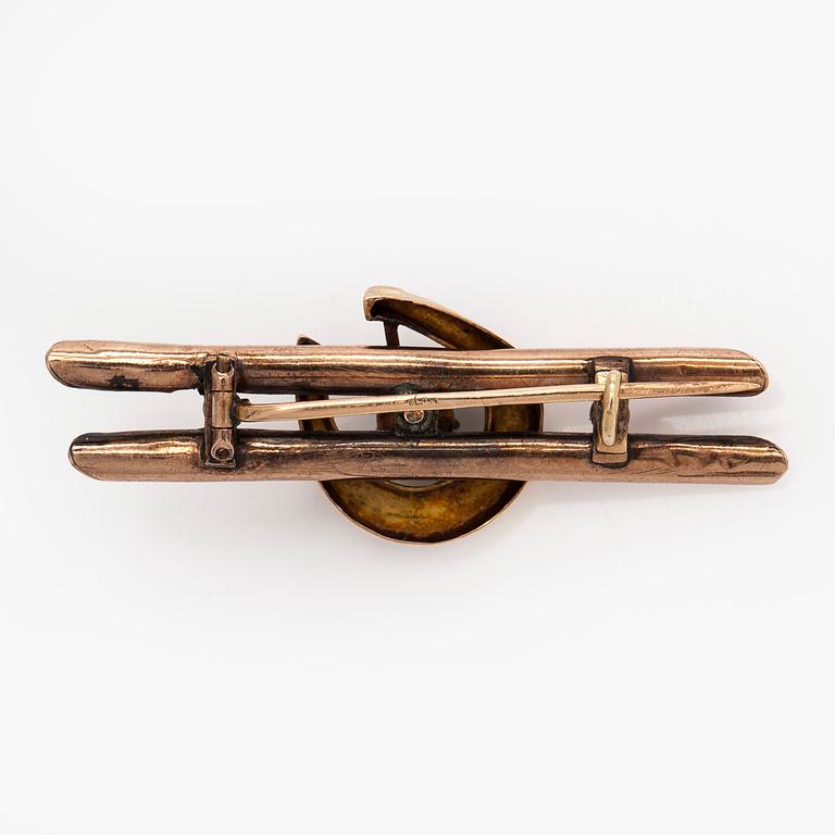 Brosch, cabochonslipad turkos, små pärlor,  14K (56) guld, Ryssland.