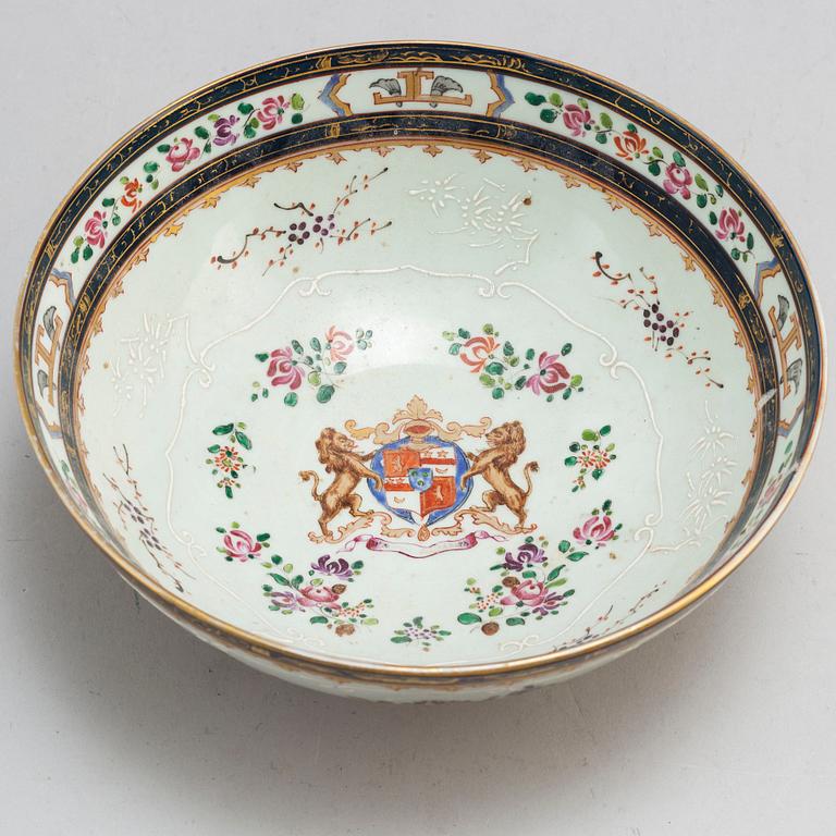 A famille rose armorial bowl, two enamel on copper dishes and an european box with cover, 18th/19th century.